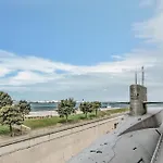 Stunning In Casa vacanze Flottemanville-Hague