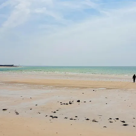 Stunning In * Flottemanville-Hague