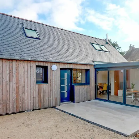 Stunning In Nyaraló Flottemanville-Hague