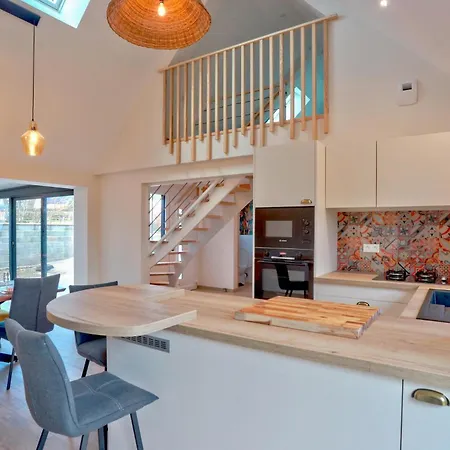 Beautiful In Holiday home *