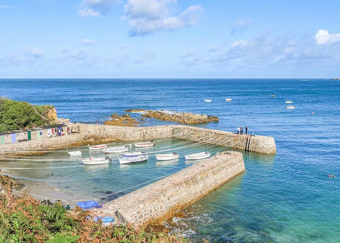 Holiday home Stunning In Flottemanville-Hague